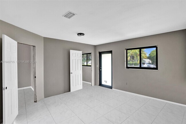 Building Photo - 28640 SW 146th Ave