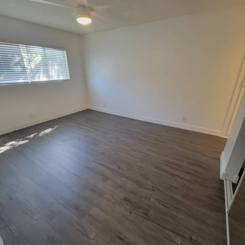 Building Photo - 3956 Stevely Ave