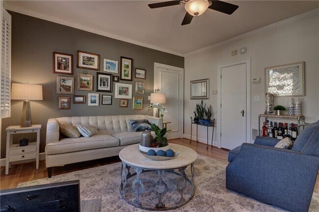 Building Photo - 2222 Peachtree Rd NW