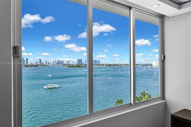 Building Photo - 1000 West Ave