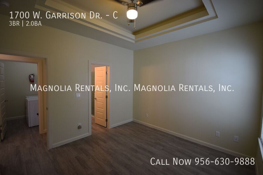 Building Photo - 1700 W Garrison Dr
