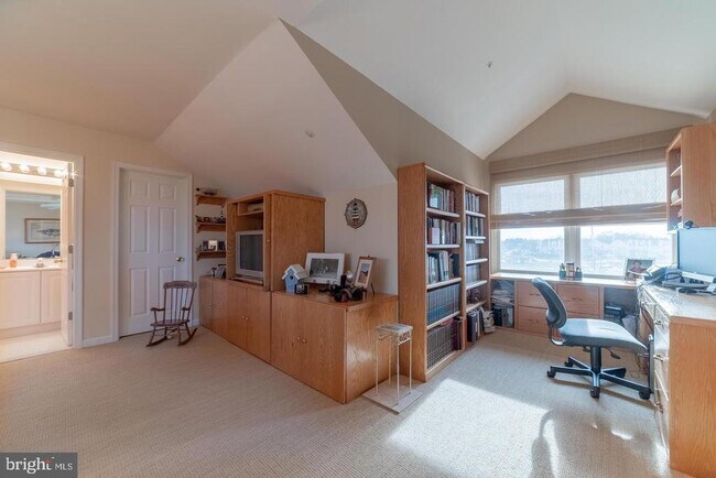 Building Photo - 908 Auckland Way