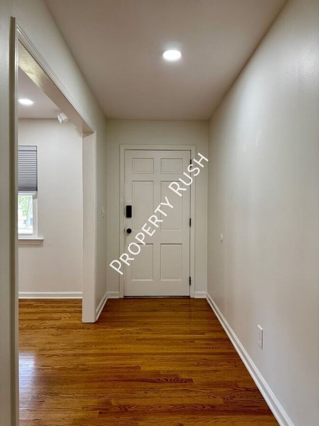 Building Photo - 7339 Brookside Dr