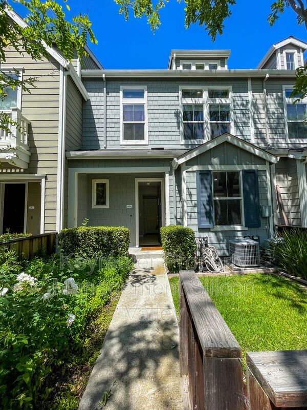 Building Photo - 679 Montara Terrace