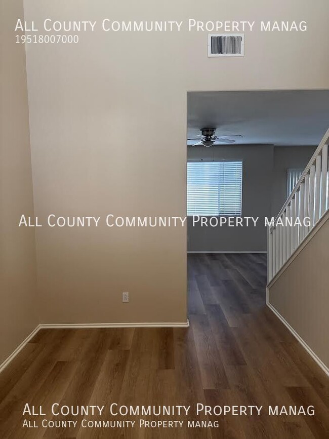 Building Photo - 42176 Chestnut Dr