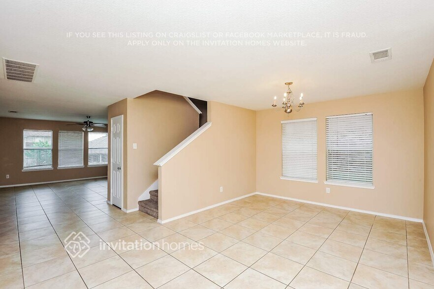 Building Photo - 5800 Westgate Dr