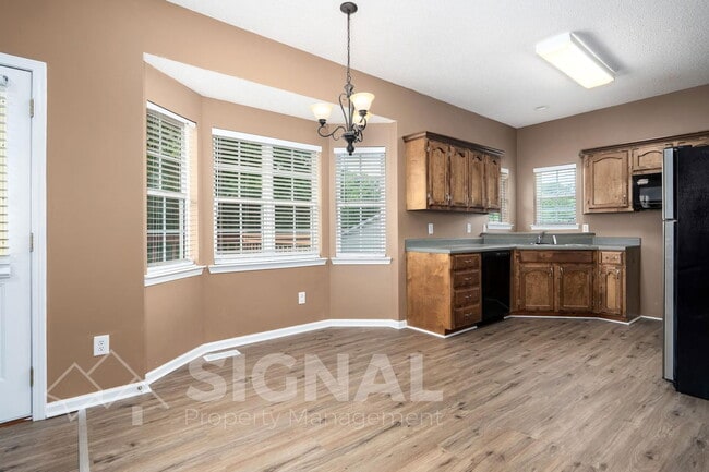 Building Photo - 1719 Annendale Dr