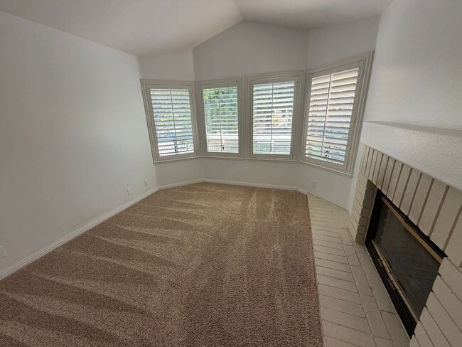 Building Photo - 608 Allegro Ct