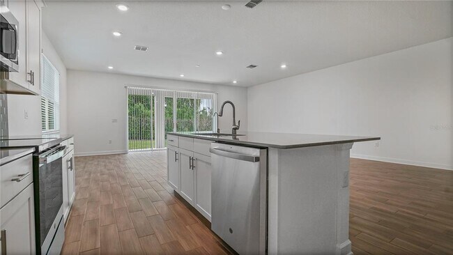 Building Photo - 1741 Sourwood Dr