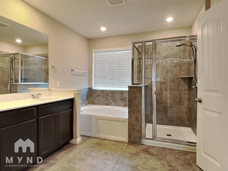 Building Photo - 125 Kavanaugh St