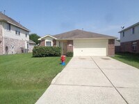 Building Photo - 21399 Forest Colony Dr