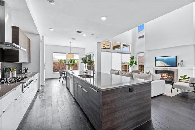 Building Photo - 5074 Statesman Ln