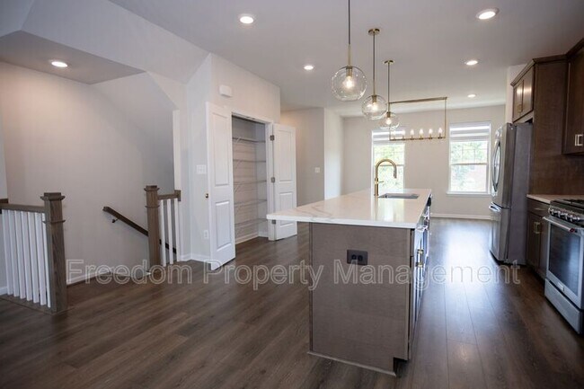 Building Photo - 9365 Barnes Lp