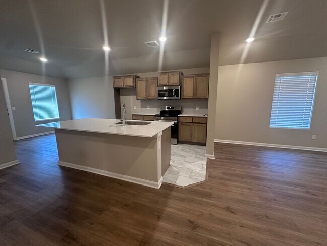 Building Photo - First Month Free!