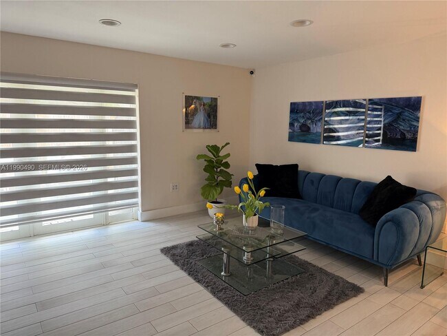 Building Photo - 7431 SW 163rd Pl