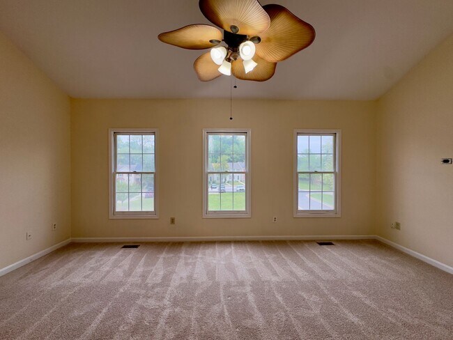 Building Photo - Charming 4 Bedroom/3.5 Bathroom Townhome in Cedarwood Estates, Pikesville, MD!