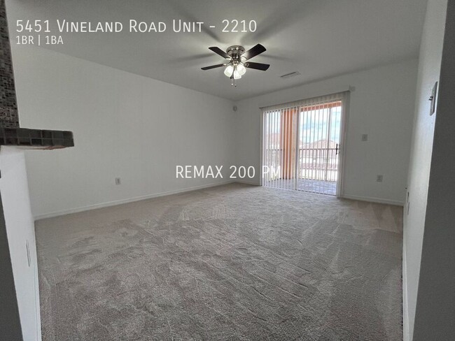 Building Photo - Beautiful One Bedroom Condo