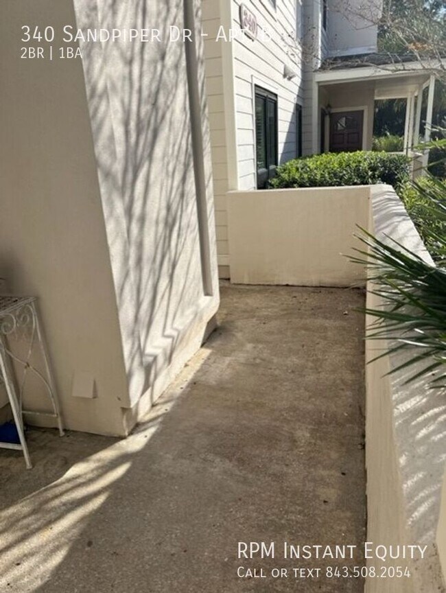 Building Photo - 340 Sandpiper Dr