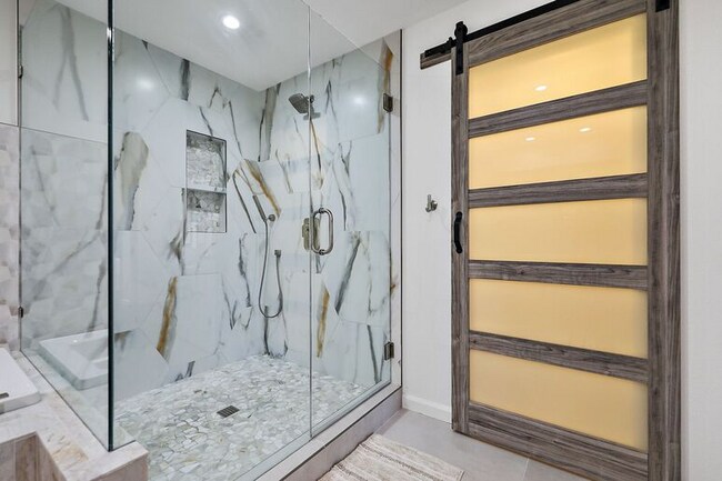 Building Photo - 48535 Vía Encanto