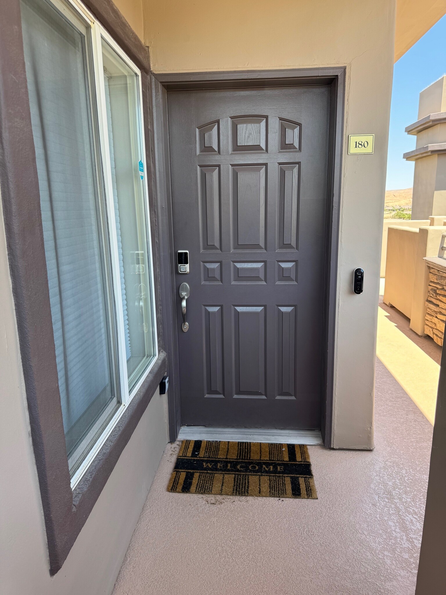 Building Photo - 400 Paradise Pky