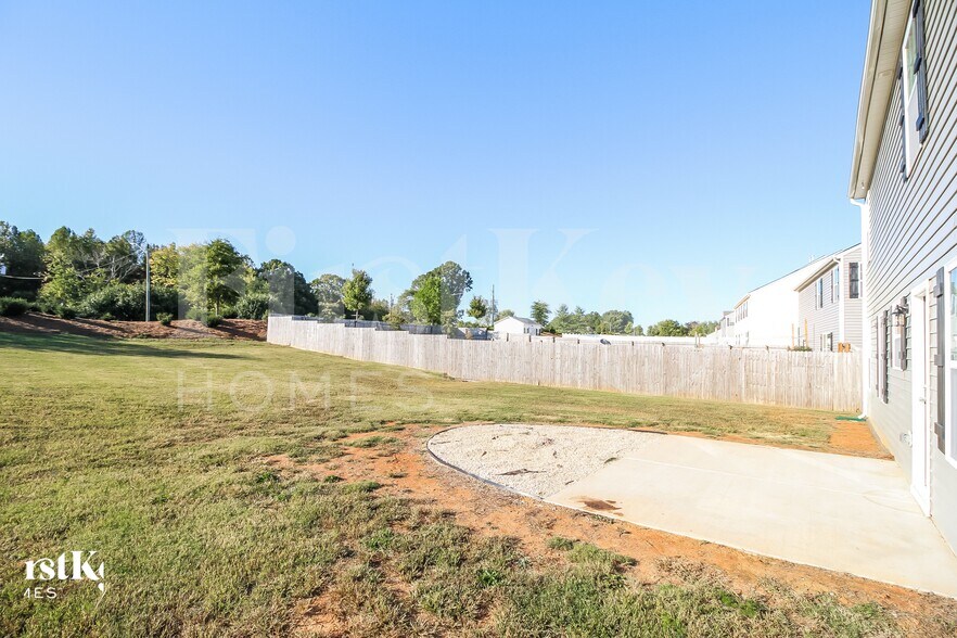 Building Photo - 1655 Haddington Point Dr