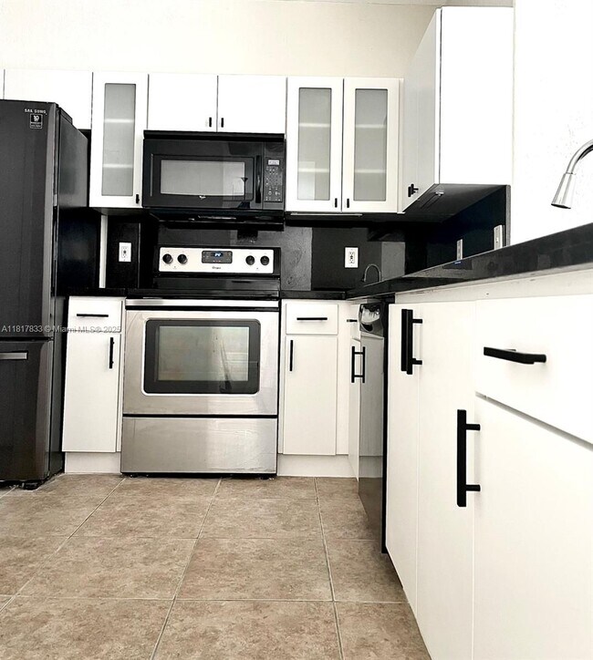 Building Photo - 3512 SW 171st Ave