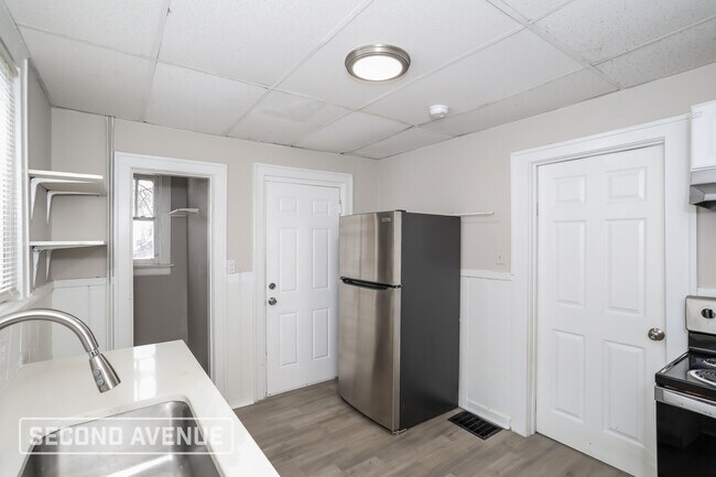 Building Photo - 922 Wells St