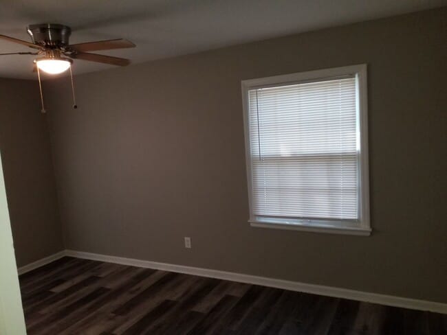 Building Photo - Coming Soon! South KC SF