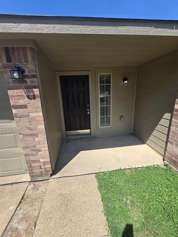 Building Photo - 1359 Cleardale Dr
