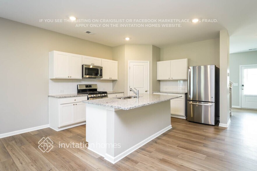 Building Photo - 2088 Boxwood Cir