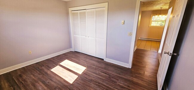 Building Photo - 940 Piper Rd