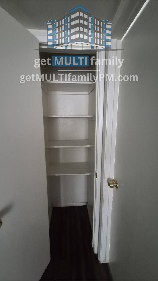 Building Photo - 334 N McQueen Rd