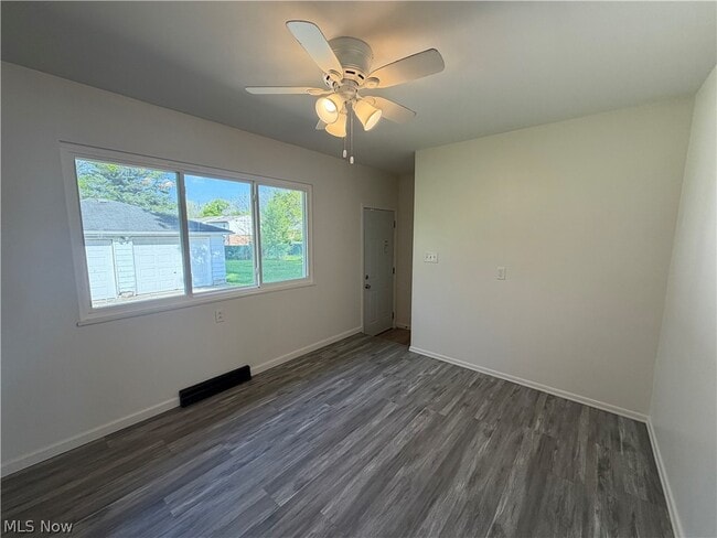 Building Photo - 2227 Ogden Ave NW