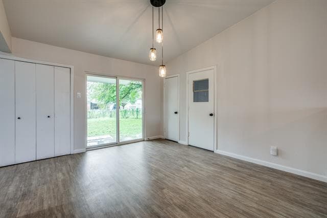 Building Photo - 203 N Forest Crest Dr