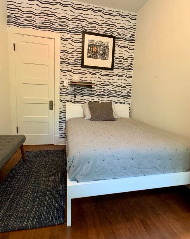 Bedroom 1 - 2055 W Cullom Ave