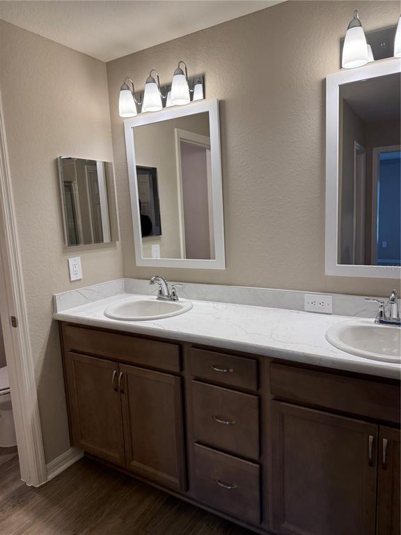 Building Photo - 3902 Wrenwood Dr
