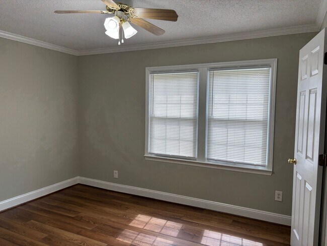 Building Photo - 3 BED, 2 BATH HOME LOCATED IN RAMSEUR