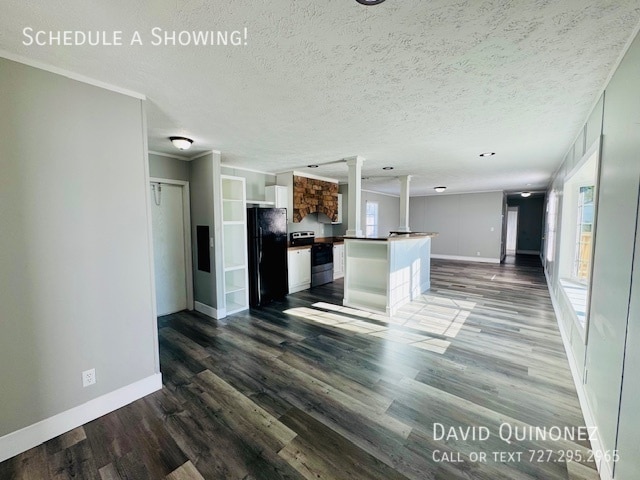 Building Photo - 701 Mill St