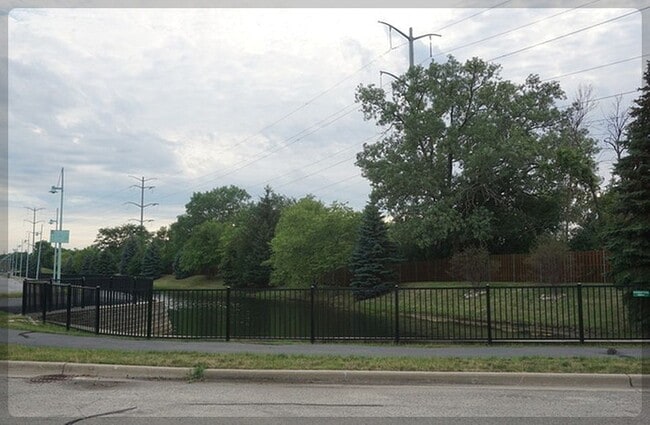 Building Photo - 125 Rachel Rd