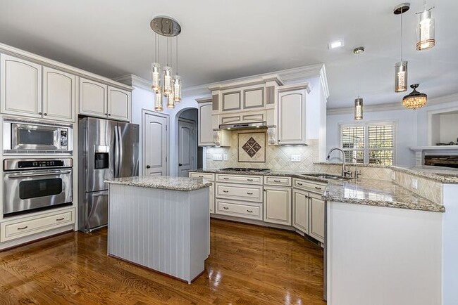 Building Photo - Build Equity While Leasing - Lease and Own...