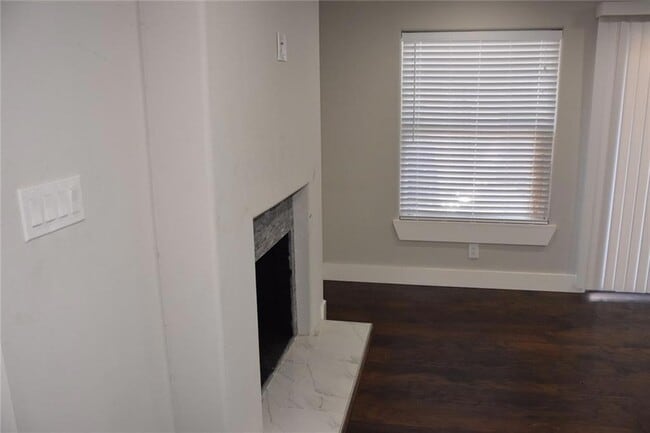 Building Photo - 4804 W Wind Trail