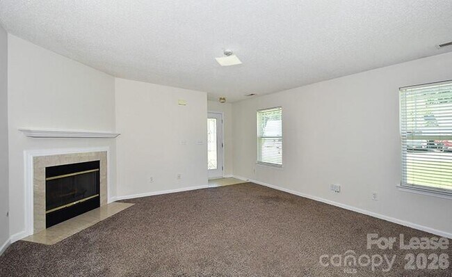 Building Photo - 118 Peterborough Dr