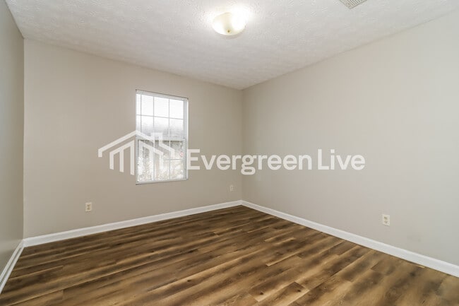 Building Photo - 6365 Topaz Trail