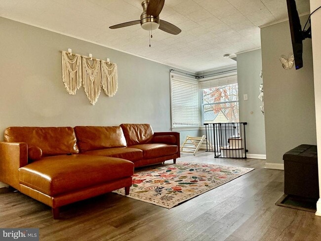 Building Photo - 4427 Terrace Ave