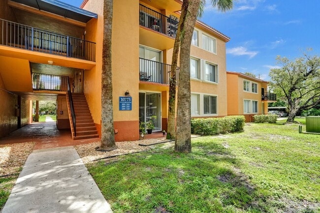 Building Photo - 10773 Cleary Blvd