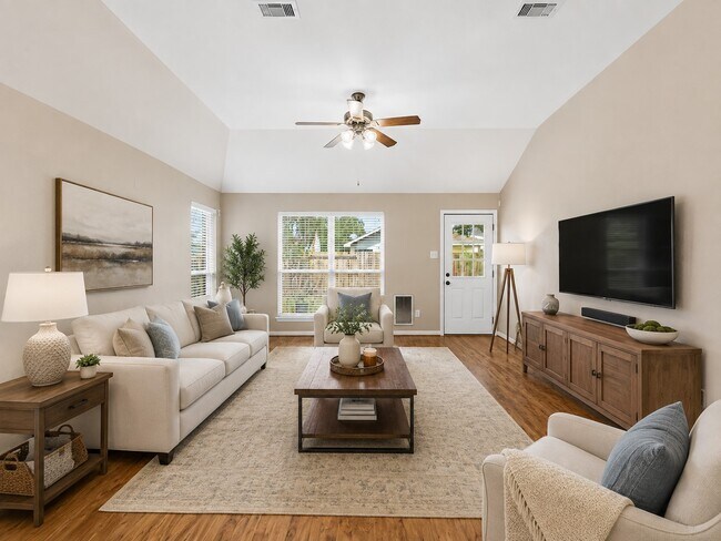Building Photo - 6114 Menor Crest Dr