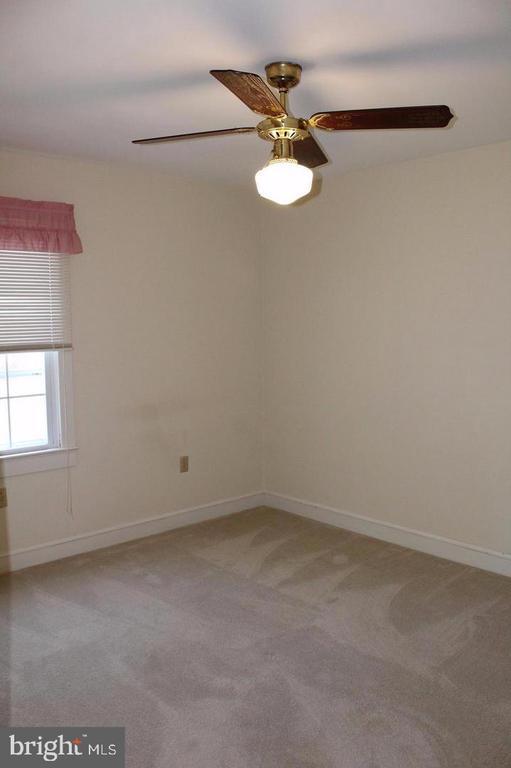 Building Photo - 6031 Rosedale Dr