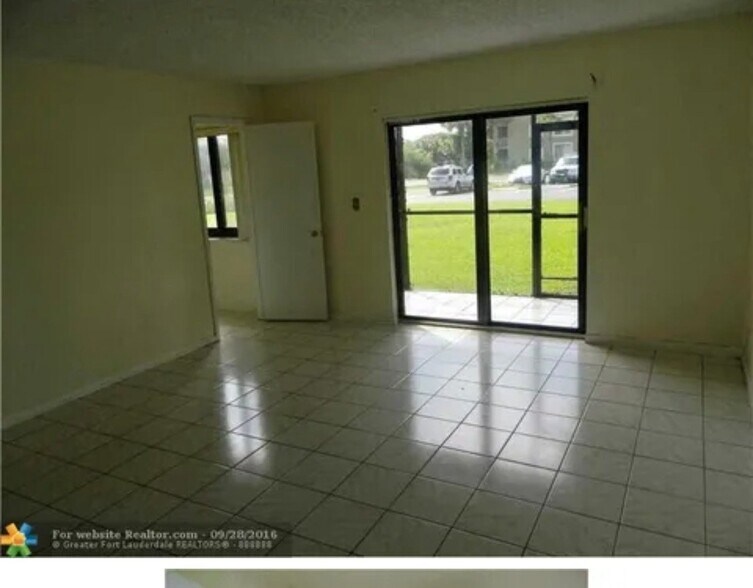Building Photo - 3730 NW 88th Ave