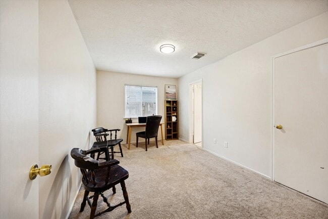 Building Photo - 8807 Sage Pl Dr