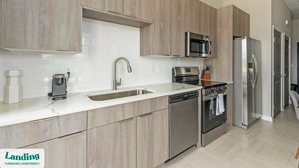 Building Photo - 600 19th St N